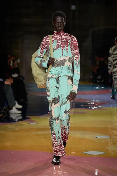 Look 42